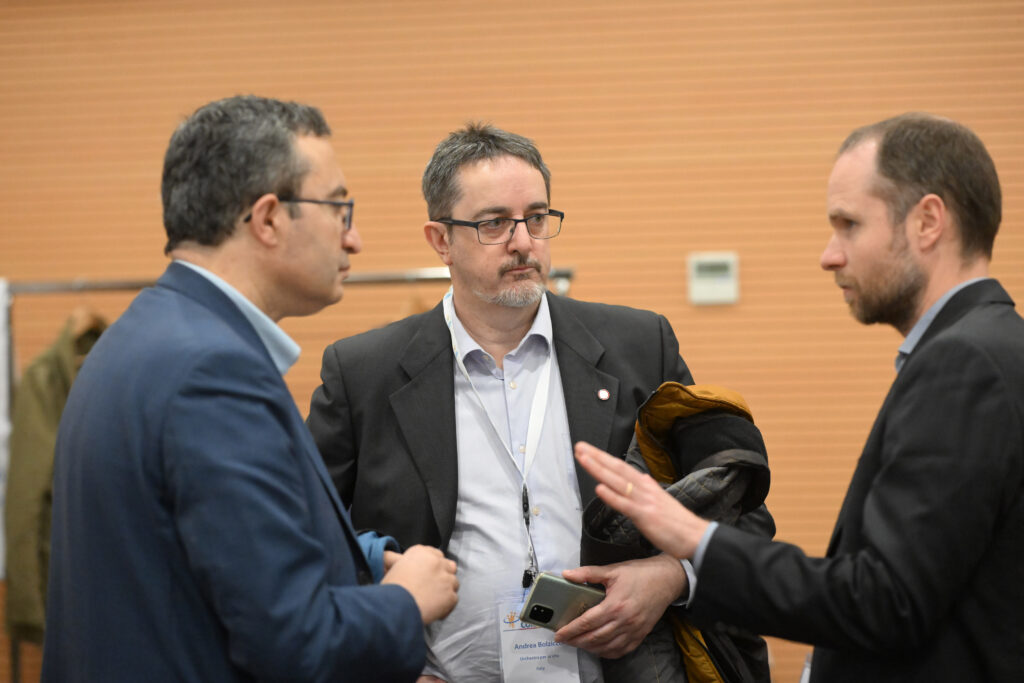 Prof. Alessandro Sgambato ( sinistra ), Adrea Bolzicco ( OPV , centro ) , Dott. Sandro Pasquali (destra).
